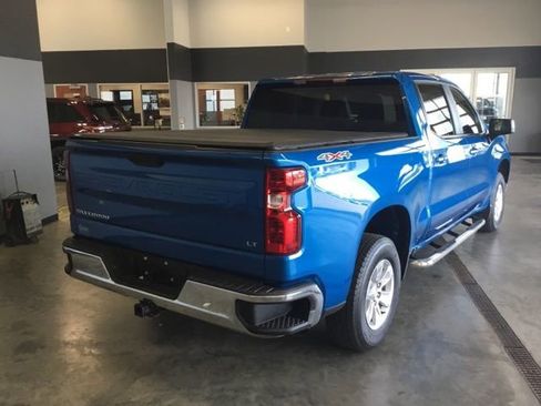 Used 2022 Chevrolet Silverado 1500 LT image 9
