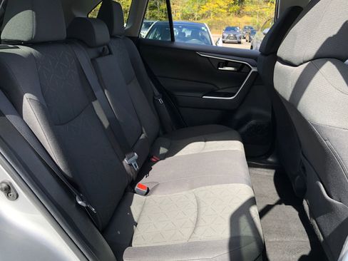 Used 2024 Toyota RAV4 XLE image 35