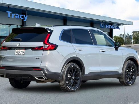 Certified 2025 Honda CR-V Sport image 6