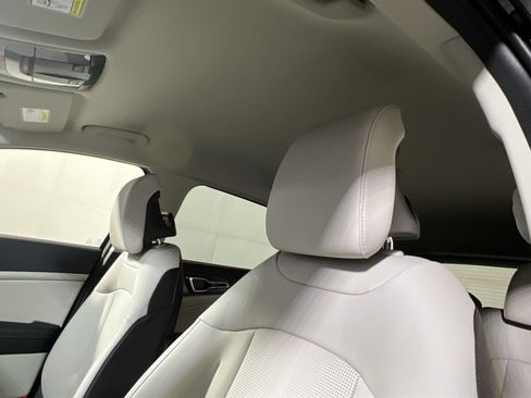 New 2026 Kia Sportage EX image 22