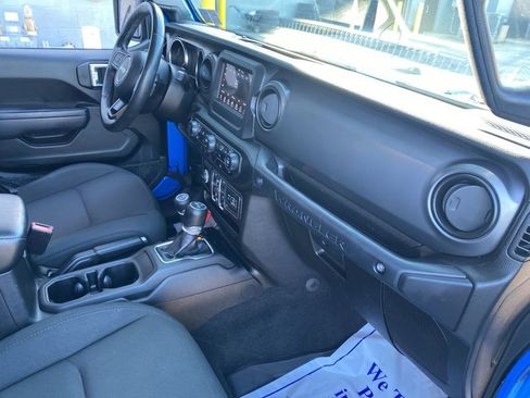 Certified 2022 Jeep Wrangler Unlimited Sport image 9