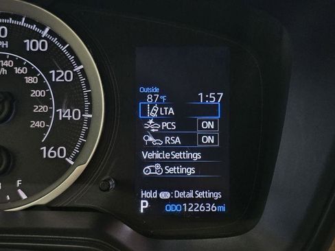 Used 2022 Toyota Corolla LE FWD image 26