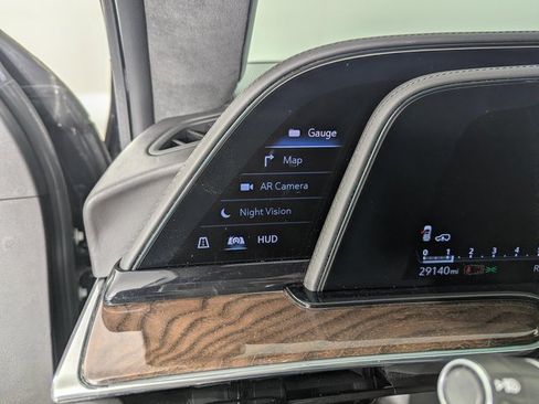 Used 2021 Cadillac Escalade Sport Platinum w/ LPO, ONYX Package image 13