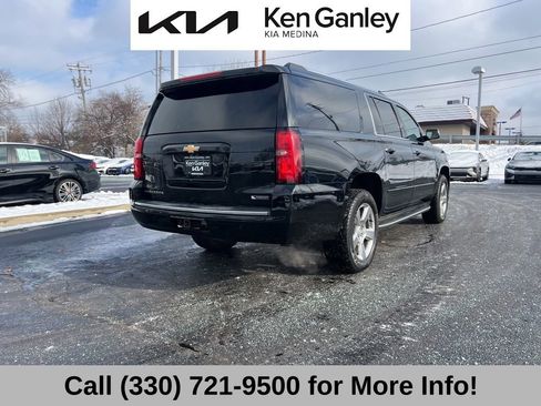 Used 2017 Chevrolet Suburban Premier image 8