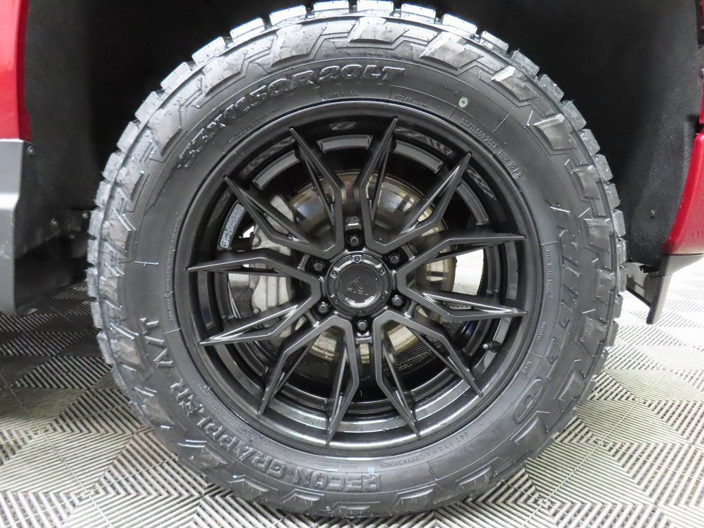 Used 2025 Chevrolet Silverado 1500 RST w/ Z71 Off-Road Package AWD/4WD image 9
