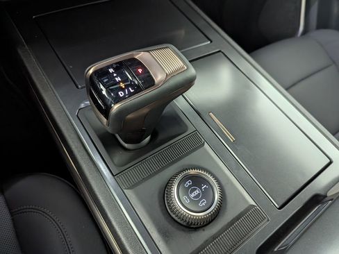 Used 2025 GMC Hummer EV 2X AWD/4WD image 8