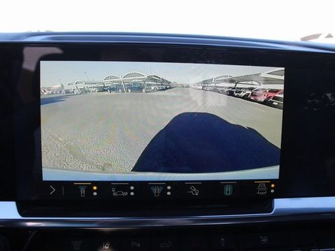 Used 2025 Chevrolet Silverado 2500 High Country w/ Technology Package image 33