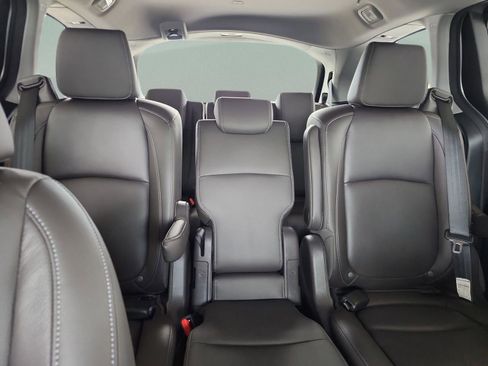Used 2023 Honda Odyssey EX-L image 18