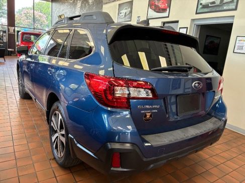 Used 2019 Subaru Outback 2.5i Limited AWD/4WD image 7