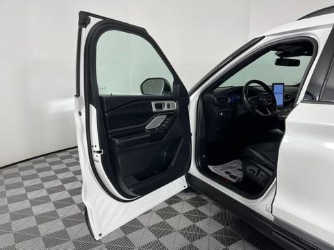 Used 2020 Ford Explorer ST w/ ST Street Pack AWD/4WD image 19