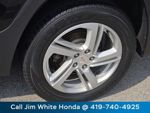 Used 2018 GMC Terrain SLE w/ Driver Convenience Package FWD image 17