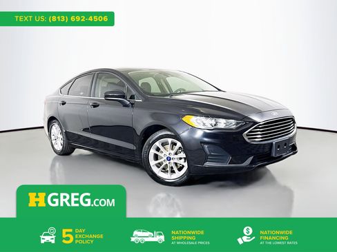 Used 2020 Ford Fusion SE image 1