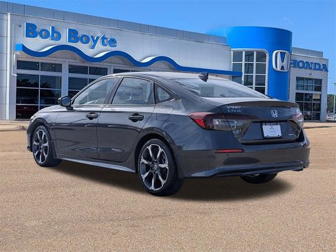 Used 2025 Honda Civic Sport image 5