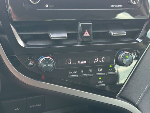 Used 2023 Toyota Camry SE w/ Convenience Package FWD image 21