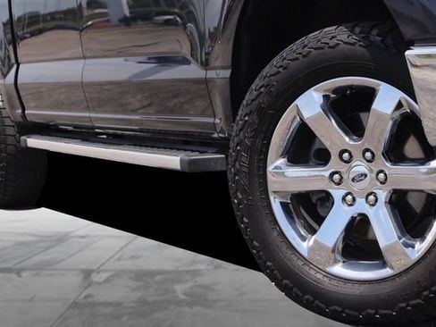 Used 2022 Ford F150 Lariat AWD/4WD image 3