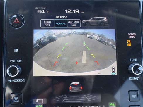 Used 2024 Subaru Ascent Limited w/ Technology Package image 28