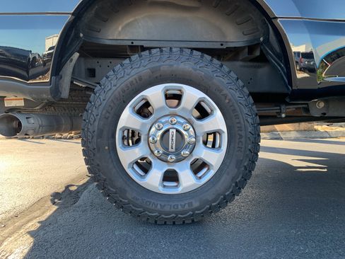 Used 2024 Ford F250 XLT image 32