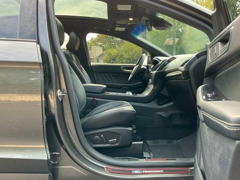 Used 2019 Ford Edge ST w/ Convenience Package image 13