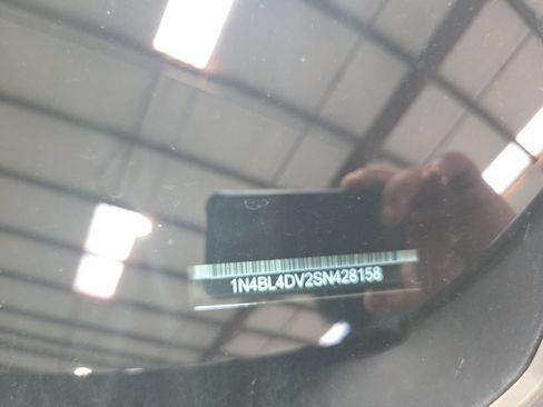 Used 2025 Nissan Altima 2.5 SV FWD image 5