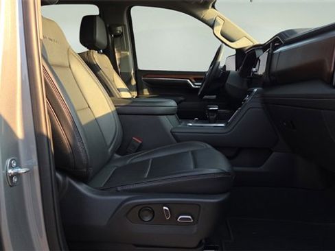 Used 2023 GMC Sierra 1500 Denali w/ Technology Package image 13