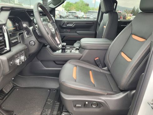 New 2026 GMC Sierra 1500 AT4 w/ Technology Package AWD/4WD image 11