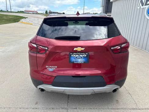 Used 2019 Chevrolet Blazer LT w/ Sound & Technology Package FWD image 5