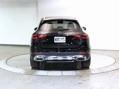 Certified 2025 Mercedes-Benz GLC 300 4MATIC image 11