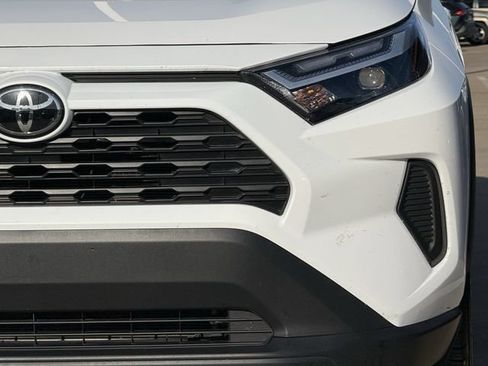 Used 2025 Toyota RAV4 XLE FWD image 9