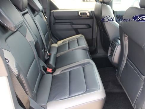New 2025 Ford Bronco Outer Banks image 9