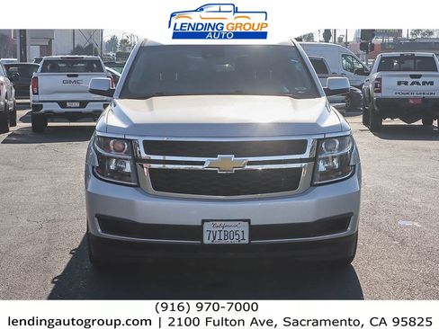 Used 2016 Chevrolet Suburban LT image 6