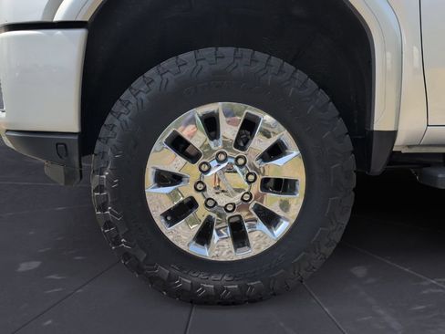 Used 2020 GMC Sierra 2500 Denali w/ Denali Ultimate Package AWD/4WD image 27