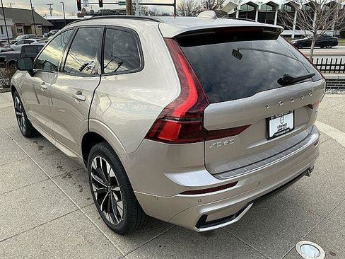 New 2026 Volvo XC60 T8 Plus w/ Protection Package Premier AWD/4WD image 10