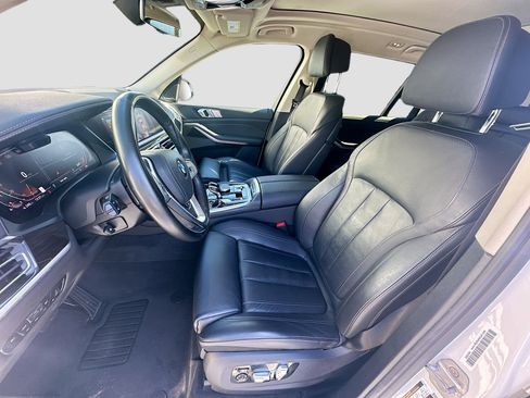 Used 2020 BMW X7 xDrive40i w/ Premium Package image 21