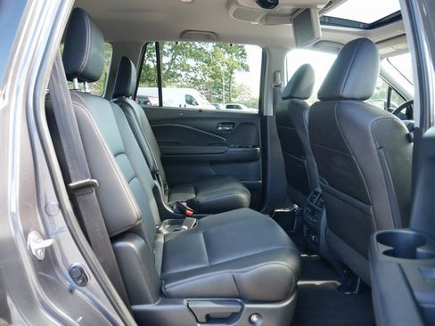 Used 2022 Honda Pilot Touring image 15