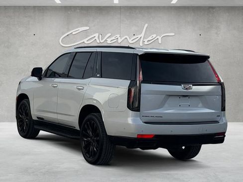 Used 2021 Cadillac Escalade Premium Luxury RWD image 14