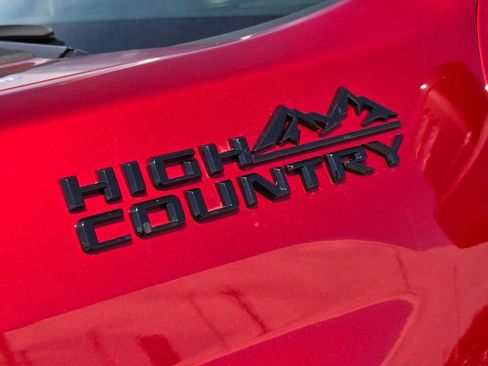 Used 2025 Chevrolet Silverado 2500 High Country w/ High Country Premium Package AWD/4WD image 36