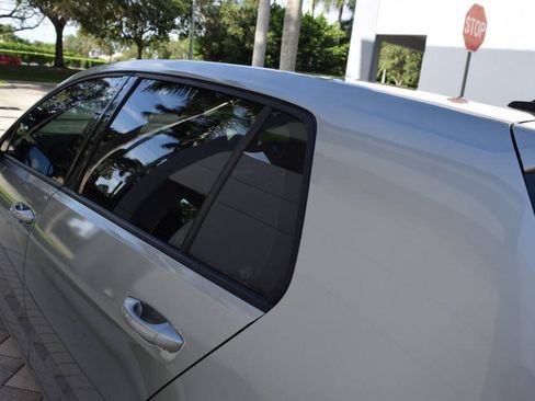 Used 2015 Volkswagen Golf TDI S FWD image 31