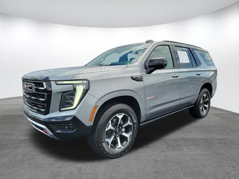 Used 2026 GMC Yukon AT4 w/ AT4 Premium Package AWD/4WD image 3