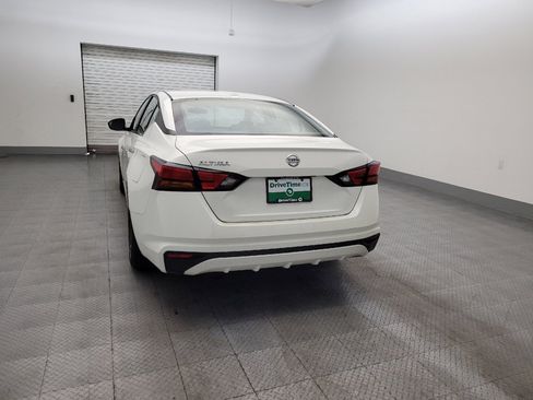 Used 2019 Nissan Altima 2.5 S FWD image 6