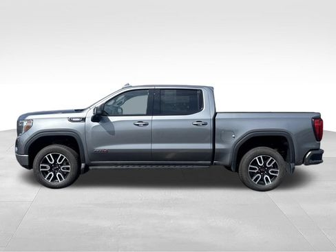 Used 2021 GMC Sierra 1500 AT4 w/ Technology Package AWD/4WD image 9