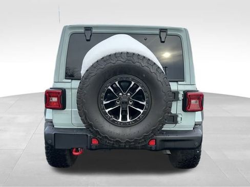 Used 2024 Jeep Wrangler Unlimited Rubicon image 6