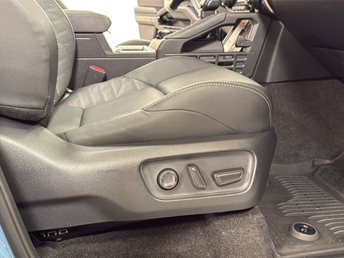 Certified 2025 Toyota 4Runner TRD Off-Road Premium image 20