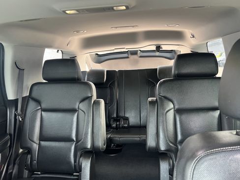 Used 2019 GMC Yukon SLT image 16