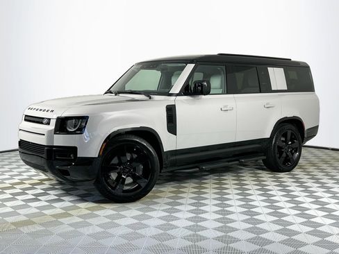 New 2026 Land Rover Defender 130 X-Dynamic SE image 1