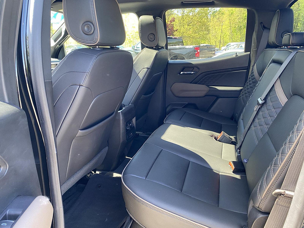 Used 2023 GMC Canyon Denali AWD/4WD image 35