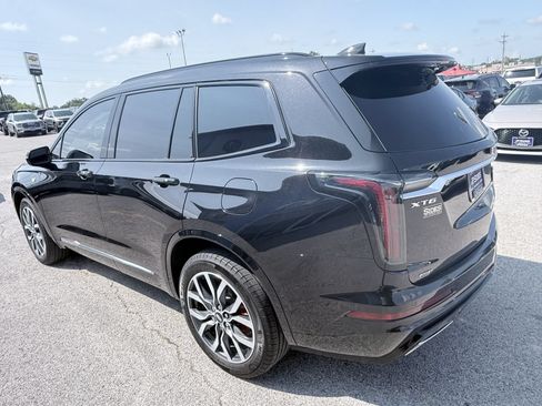 Used 2024 Cadillac XT6 Sport w/ Platinum Package AWD/4WD image 7
