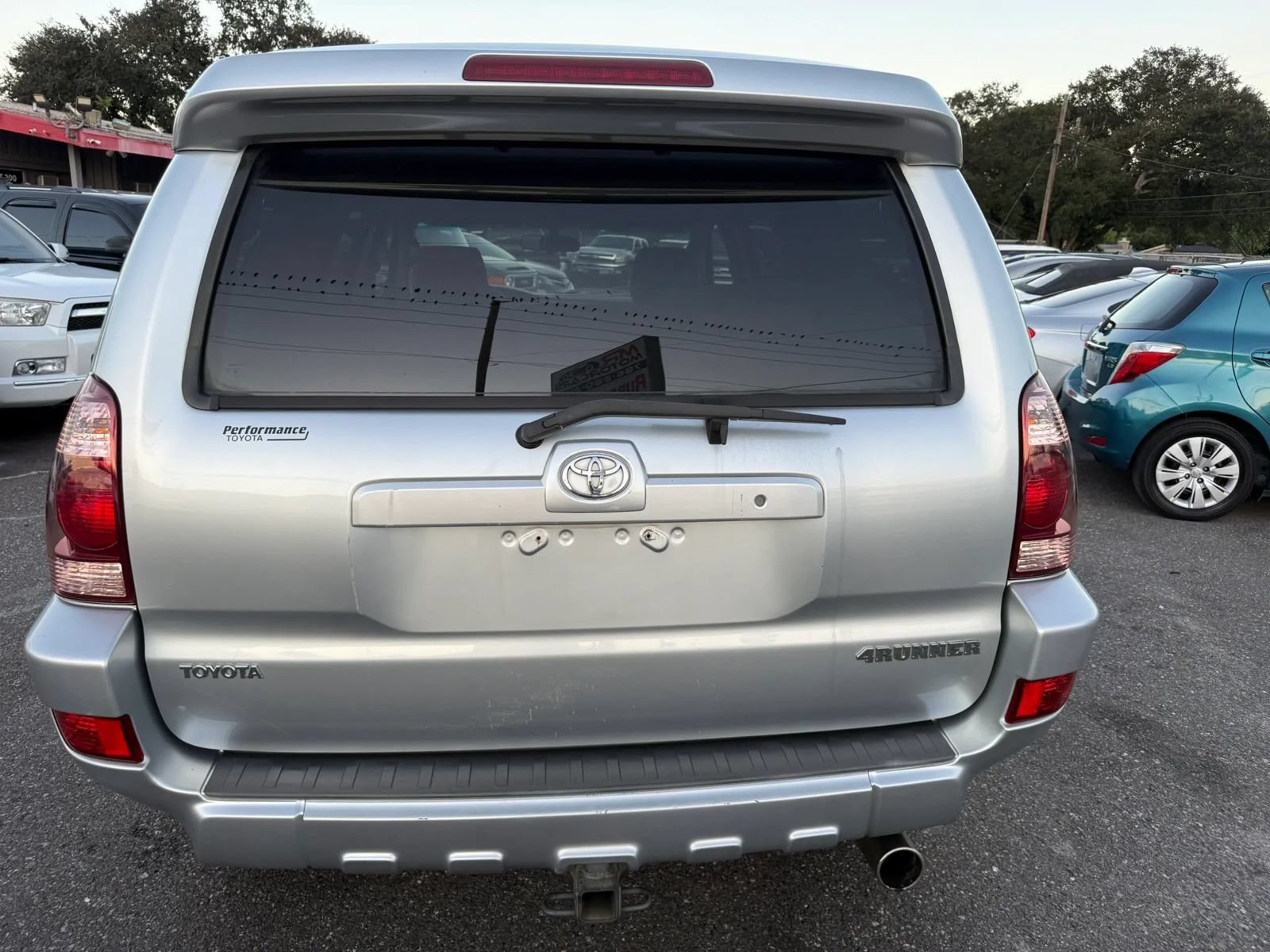 Used 2005 Toyota 4Runner SR5 AWD/4WD image 6
