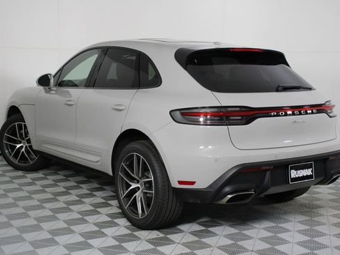 New 2026 Porsche Macan image 3