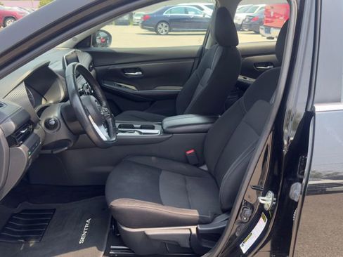 Used 2022 Nissan Sentra SV image 22