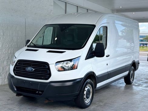 Used 2019 Ford Transit 250 148 Medium Roof RWD image 10